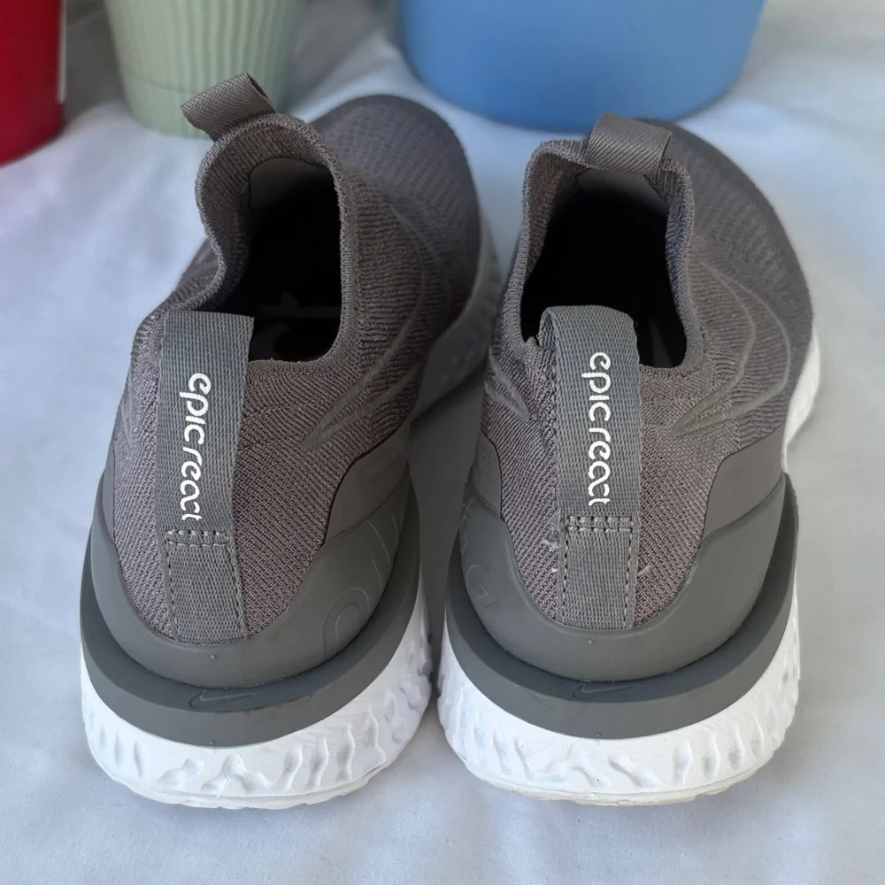 Nike Slip-On Athletic Shoes Gray - Picture 5 of 8